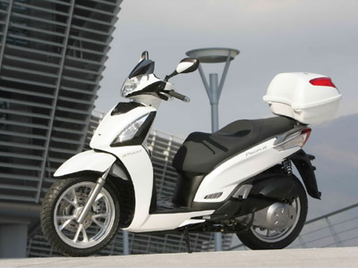 Συνεχίζονται οι εκπτώσεις από την Kymco
